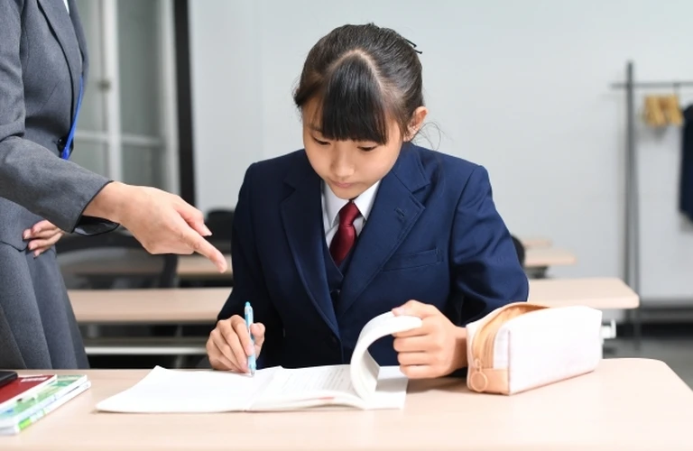 個別指導で学力向上！中央区在住の中学生必見の家庭教師サービス